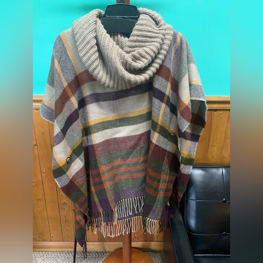V Fraas Company Fall Color Poncho